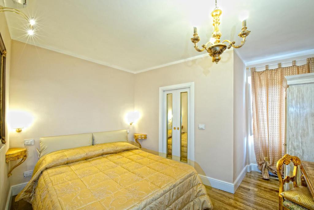 Boutique Hotel L'Imperatrice فويانو ديلا تشيانا الغرفة الصورة